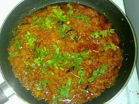 Traditional Indian home made tomato curry... !